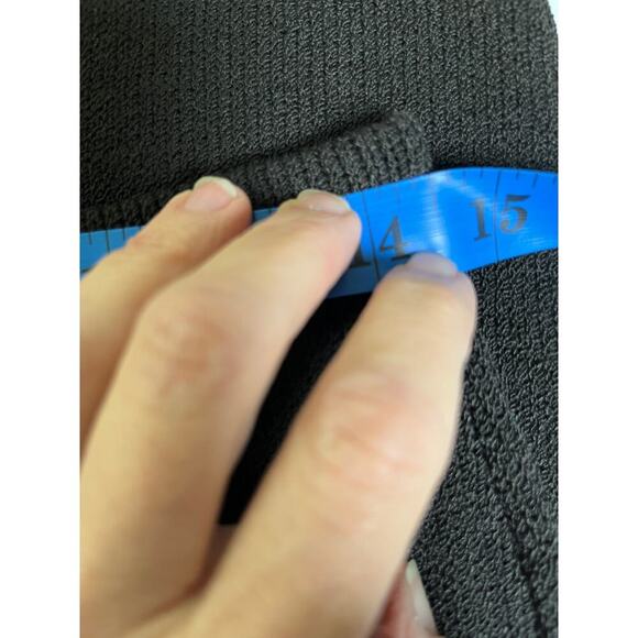 St. John Black Knit 2-Piece Set Sweater + Skirt Women’s 8 Classic - Picture 14 of 15